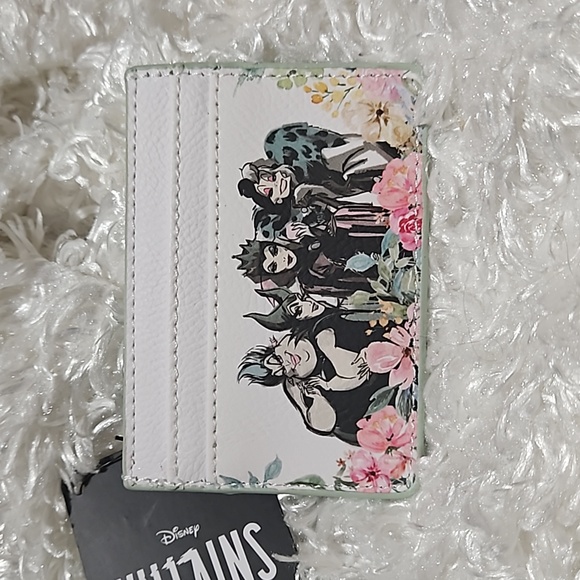 NWT Disney Villains cardholder - Picture 2 of 8